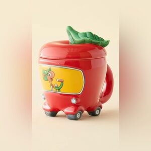 Richard Scarry Lowly Worm Applecar Lidded Ceramic Mug